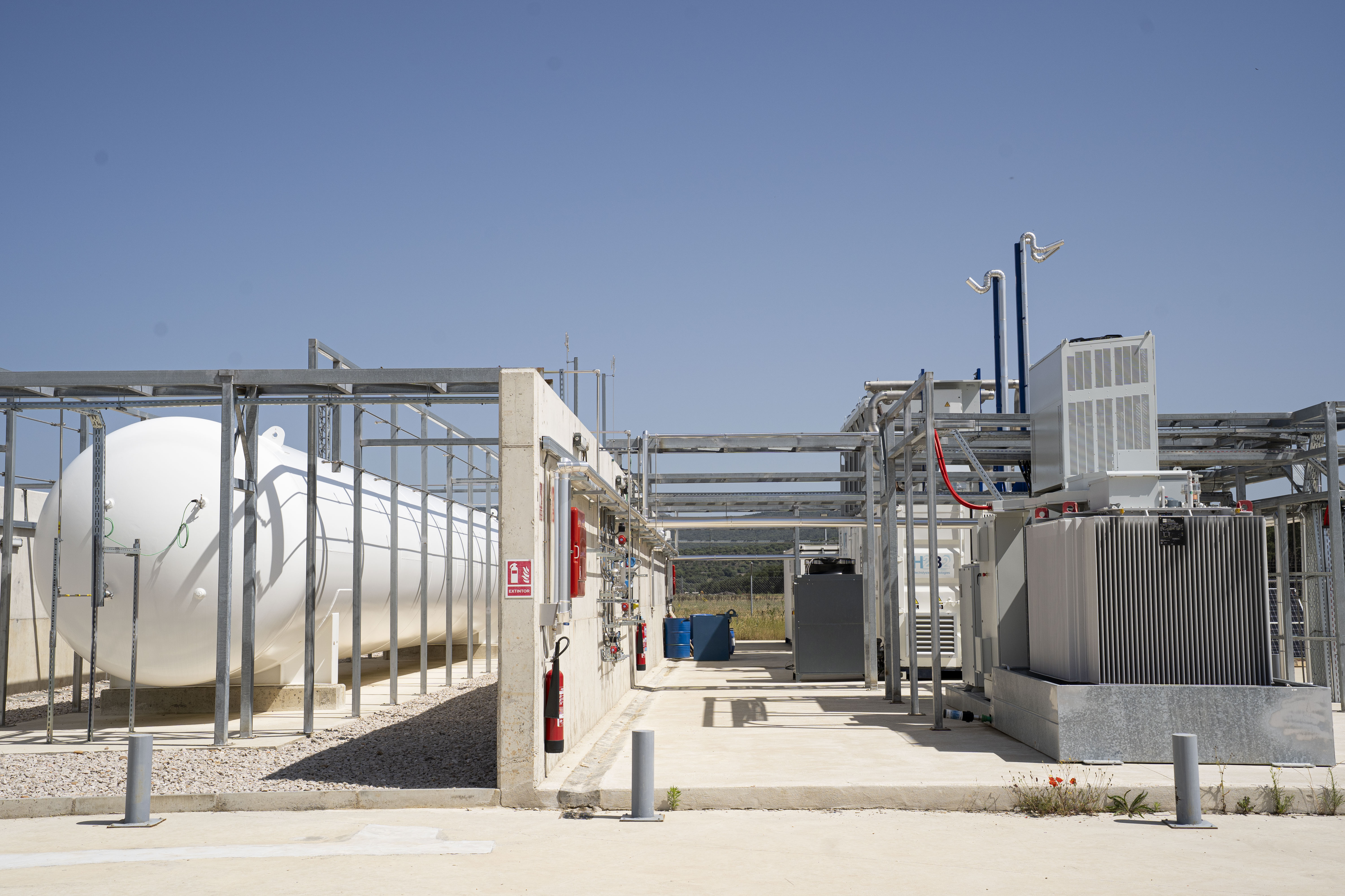 hydrogen tank